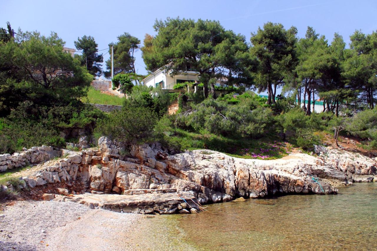 Apartments By The Sea Basina, Hvar - 542 Vrbanj Экстерьер фото