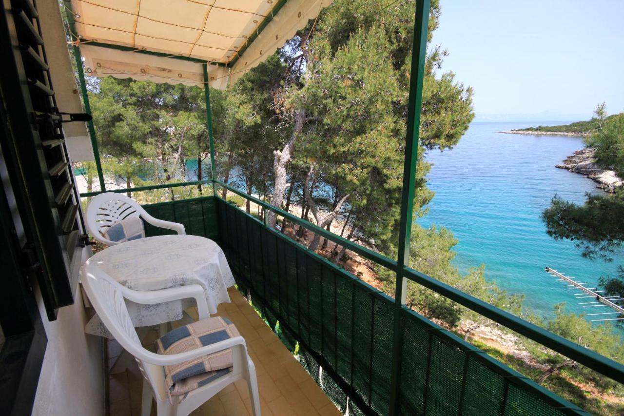 Apartments By The Sea Basina, Hvar - 542 Vrbanj Экстерьер фото