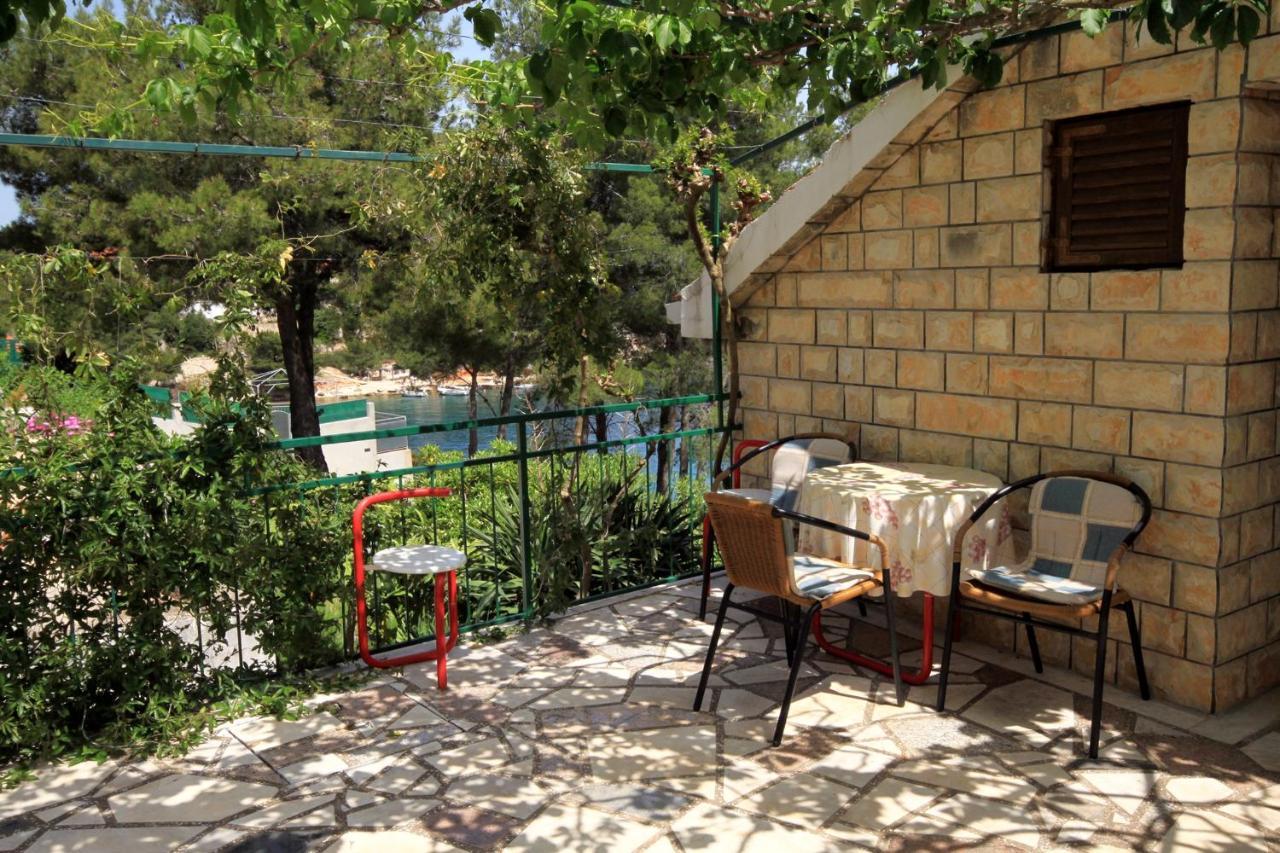 Apartments By The Sea Basina, Hvar - 542 Vrbanj Экстерьер фото
