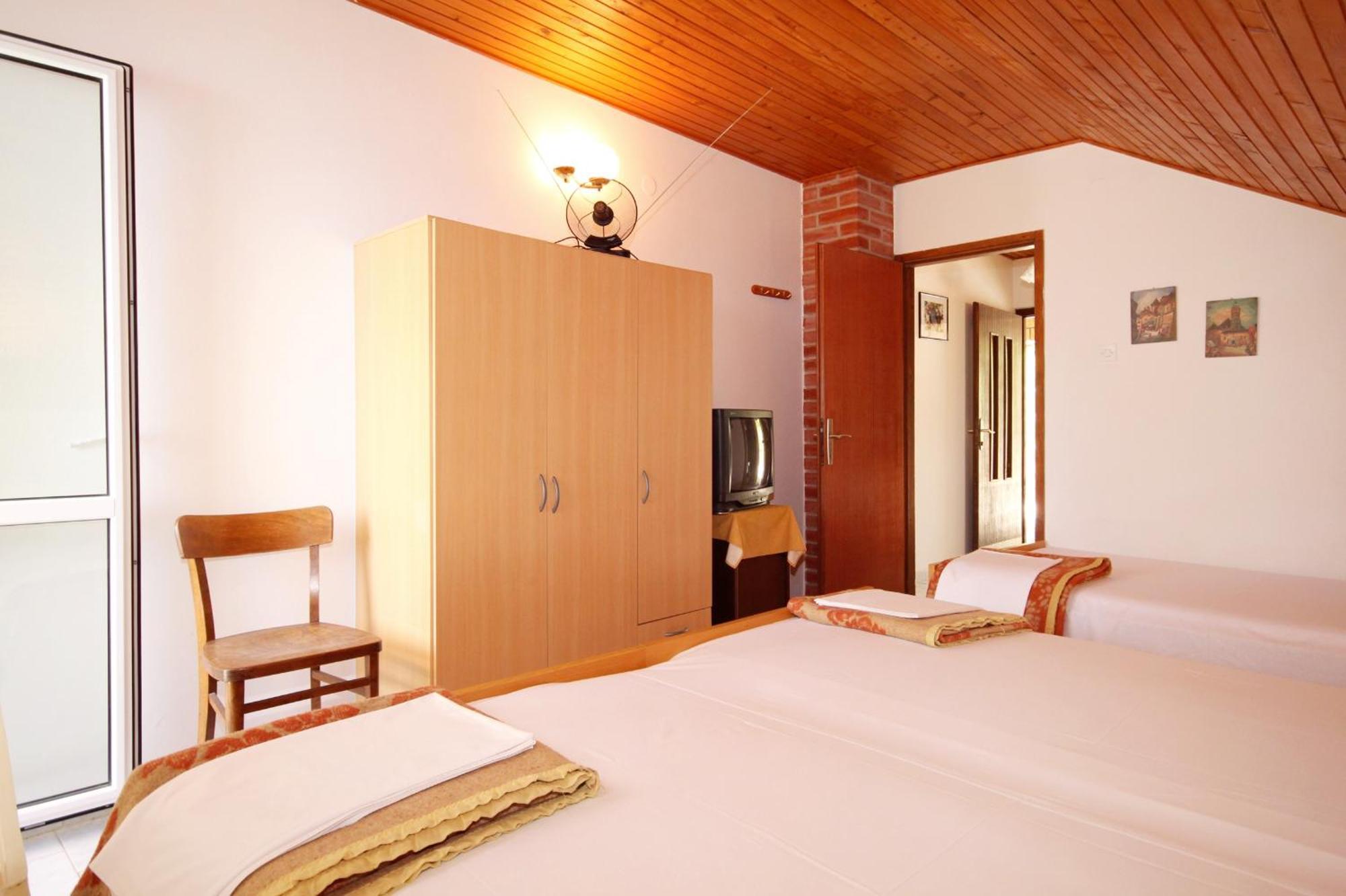 Apartments By The Sea Basina, Hvar - 542 Vrbanj Номер фото